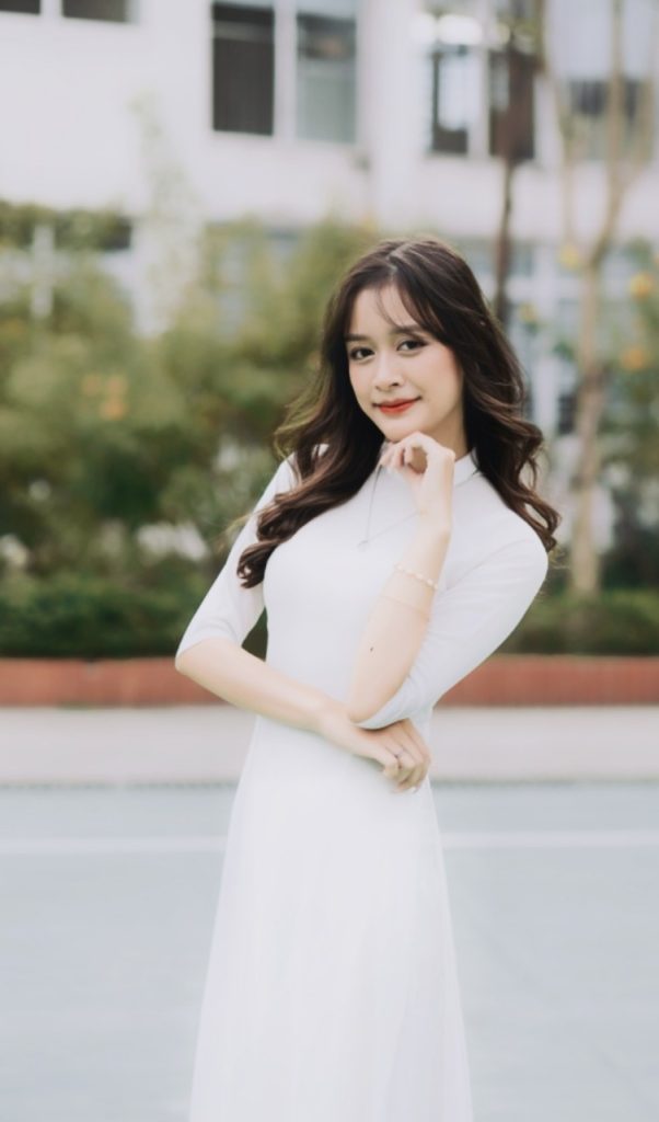 Thùy Linh chia sẻ Bí quyết chinh phục Kì thi tốt nghiệp THPT Quốc Gia