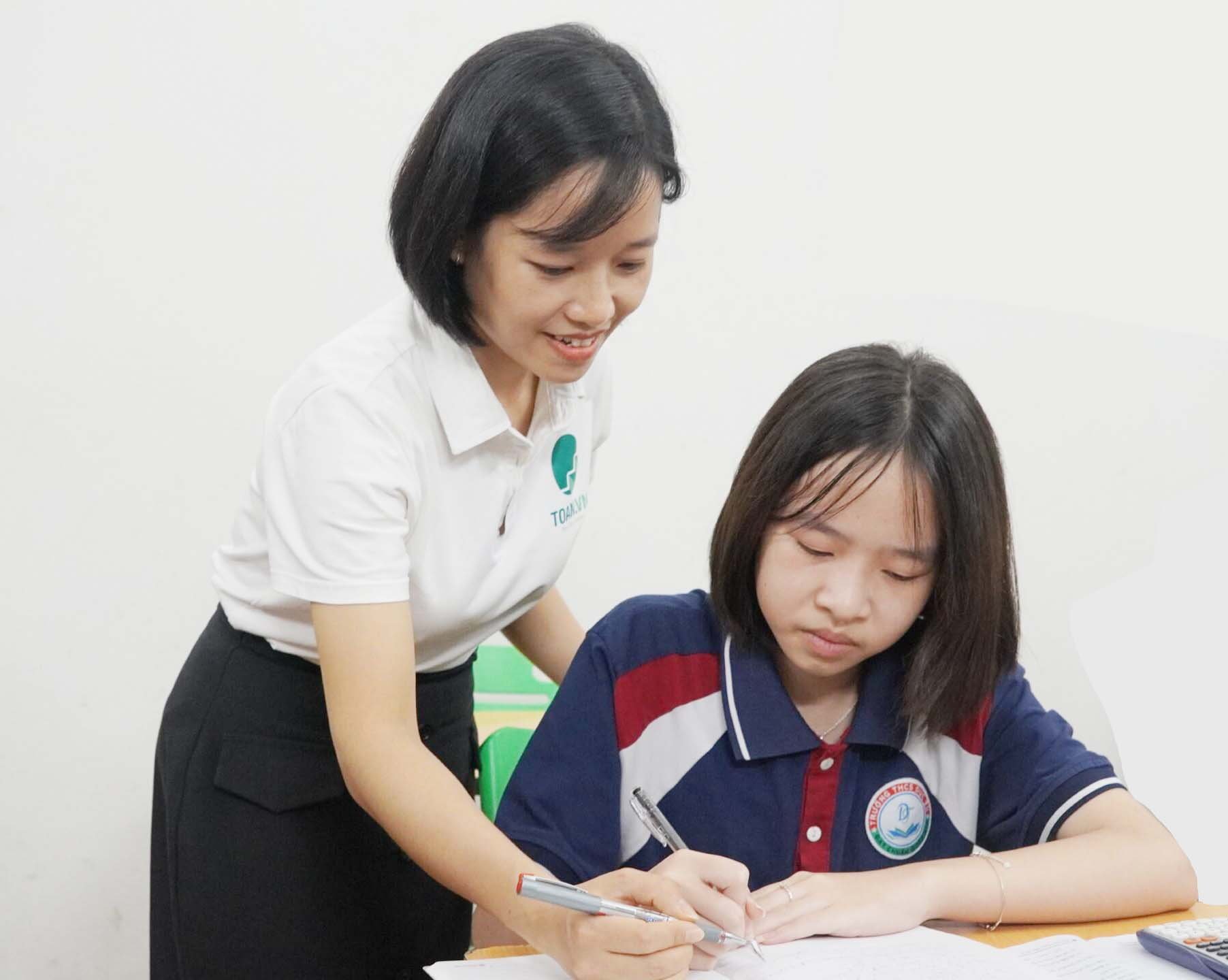 Học sinh được hỗ trợ từ thầy cô Toan.vn