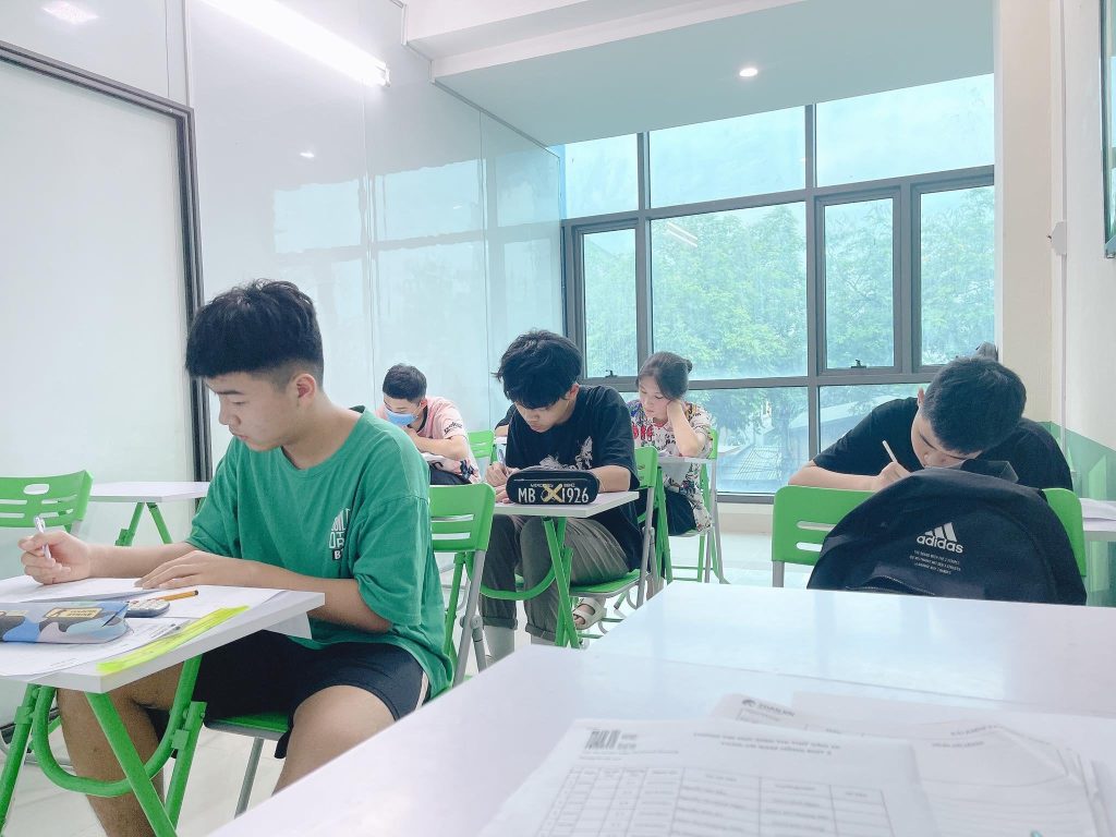 luyen-thi-toan-vao-10-hieu-qua