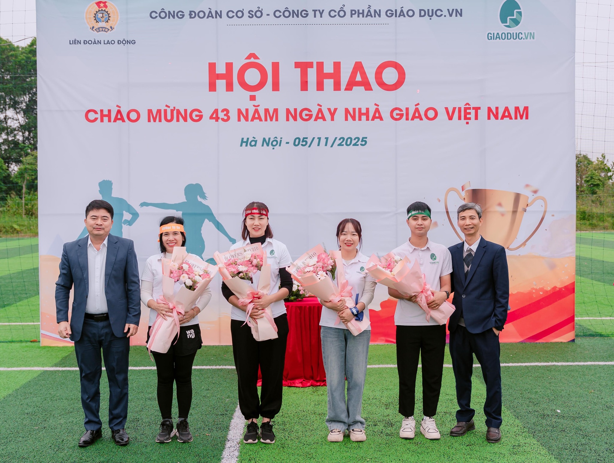 hoi-thao-chao-mung-ngay-nha-giao-viet-nam-20-11-1