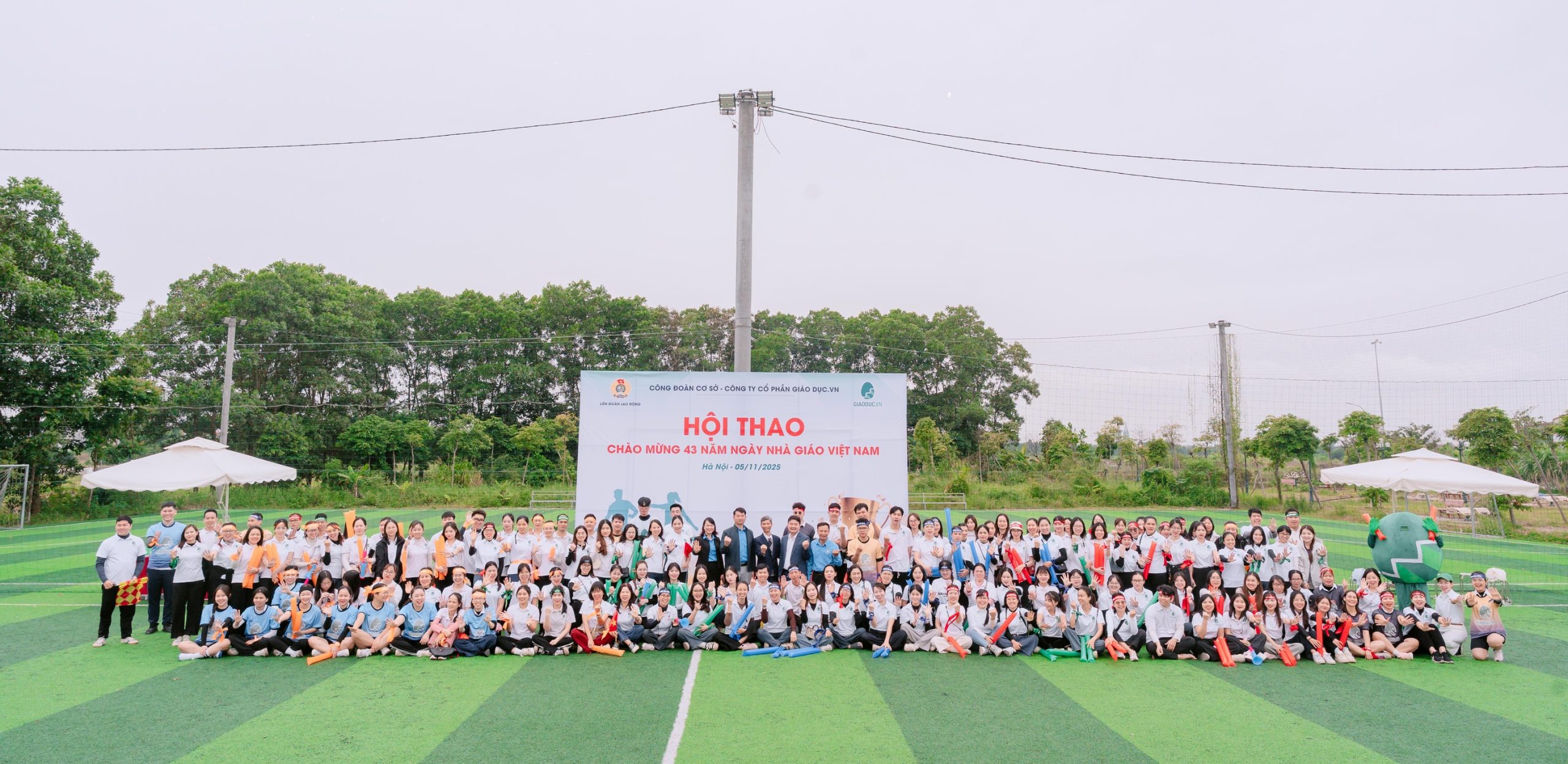 hoi-thao-chao-mung-ngay-nha-giao-viet-nam-20-11