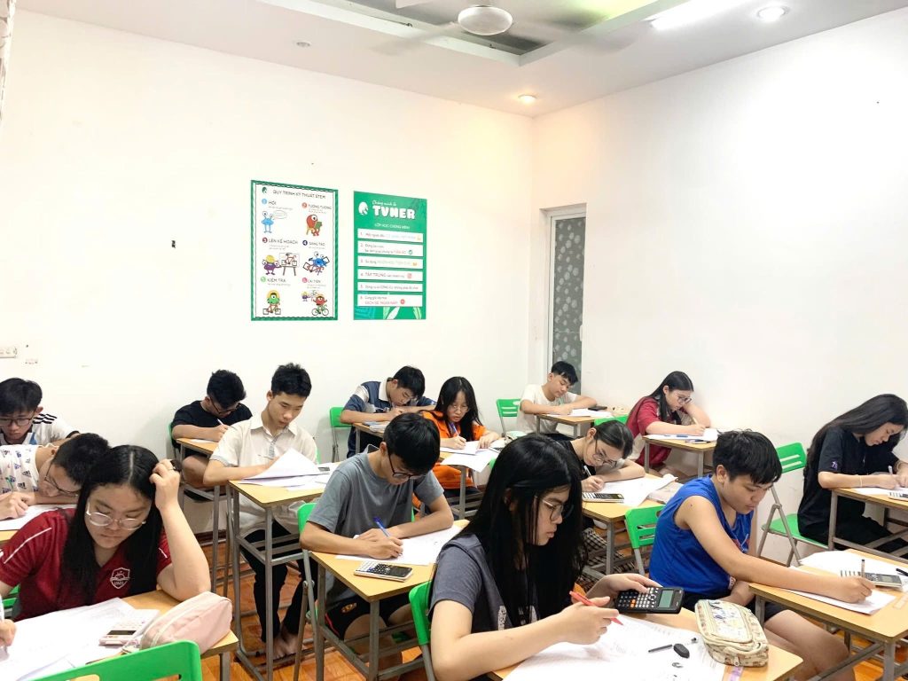 dong-hanh-cung-con-hoc-toan