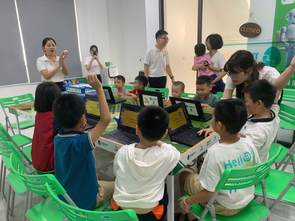 khac-phuc-hong-kien-thuc-toan