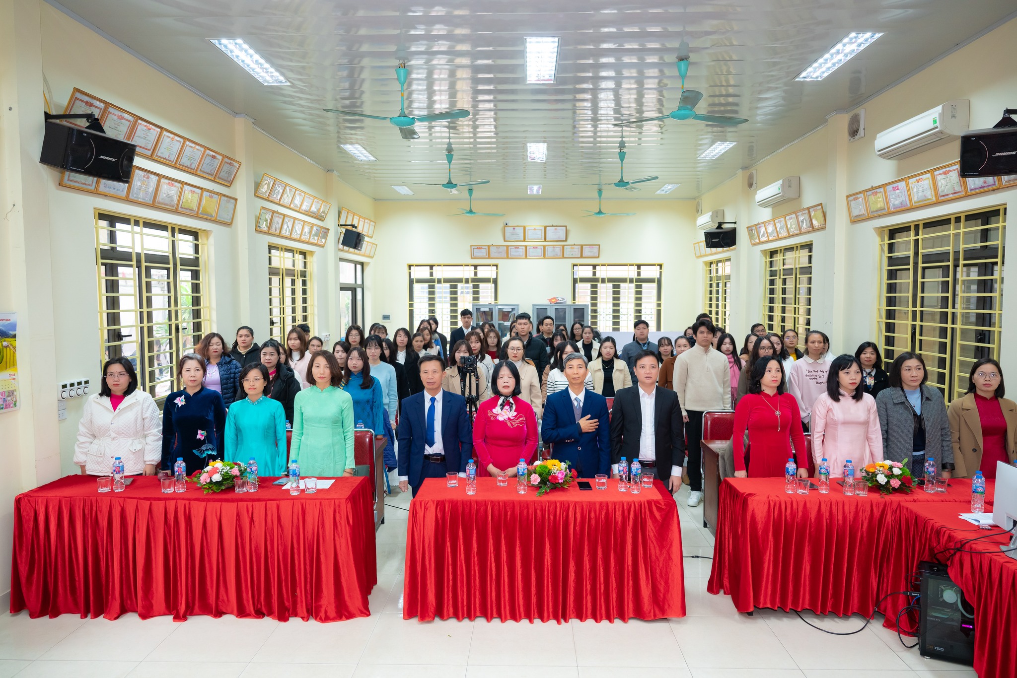 mung-sinh-nhat-giao-duc-vn-tron-14-tuoi