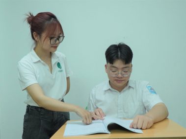 tim-gia-su-toan-phu-hop-cho-con-2