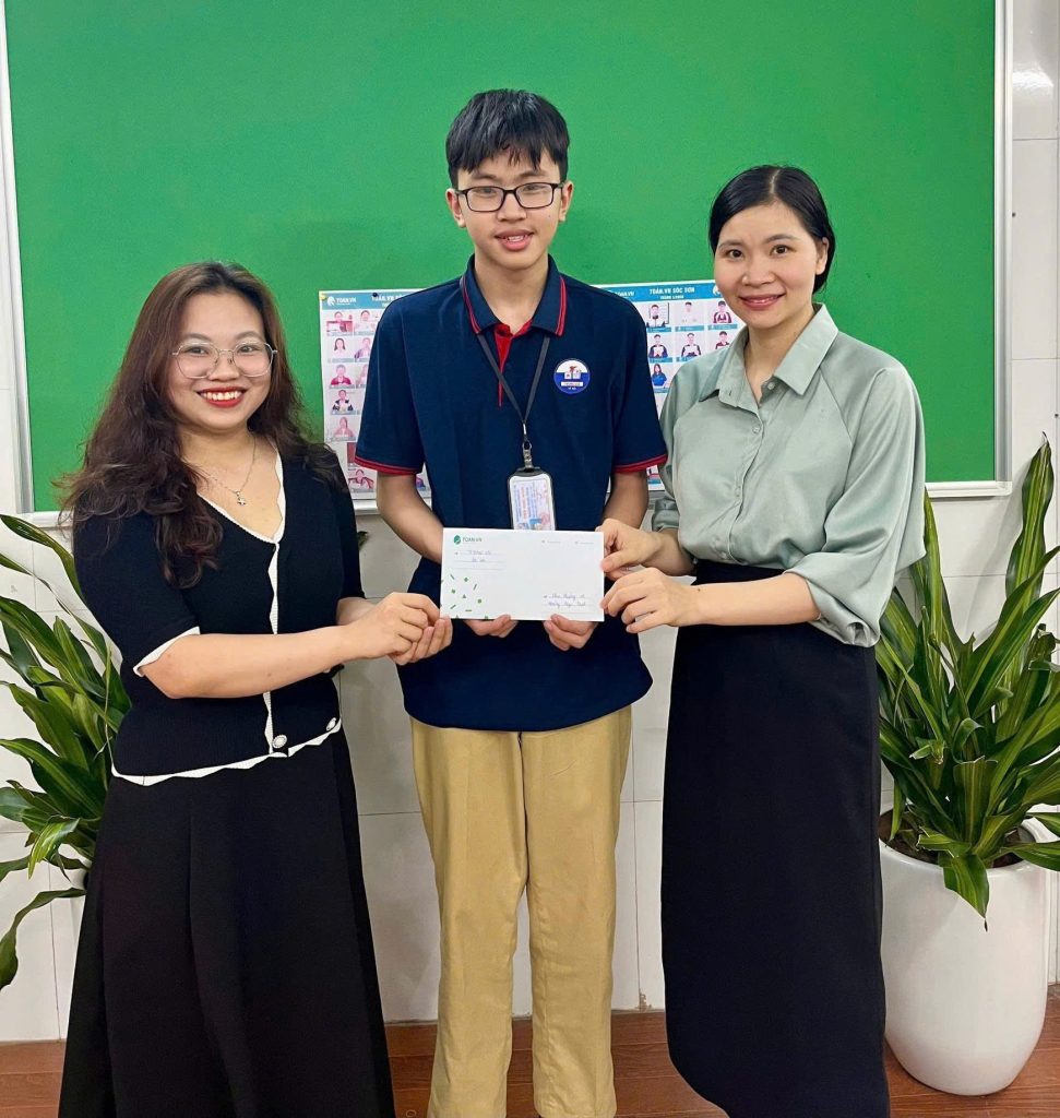 Bí quyết đạt Giải Ba môn Toán Olympic lớp 10 của học sinh Hoàng Ngọc Minh