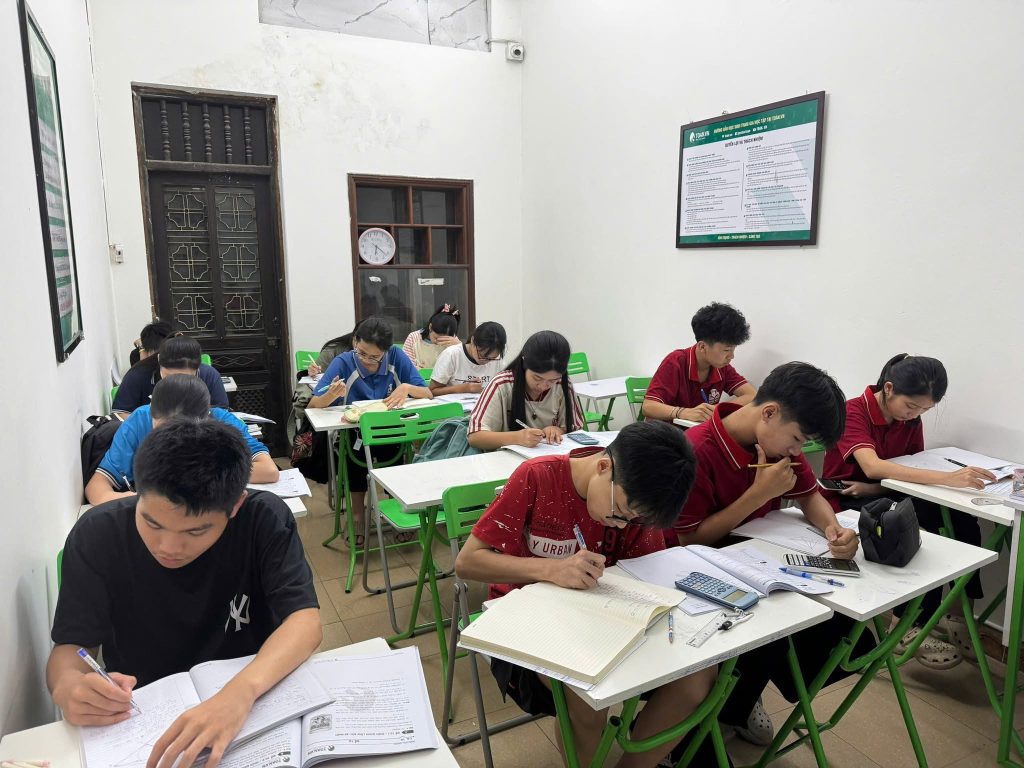 chuong-trinh-hoc-he-cho-hoc-sinh-yeu (1)