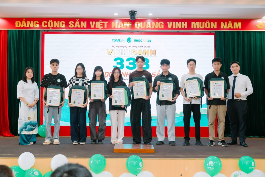 khai-giang-lop-toan-10-nam-2026 (1)