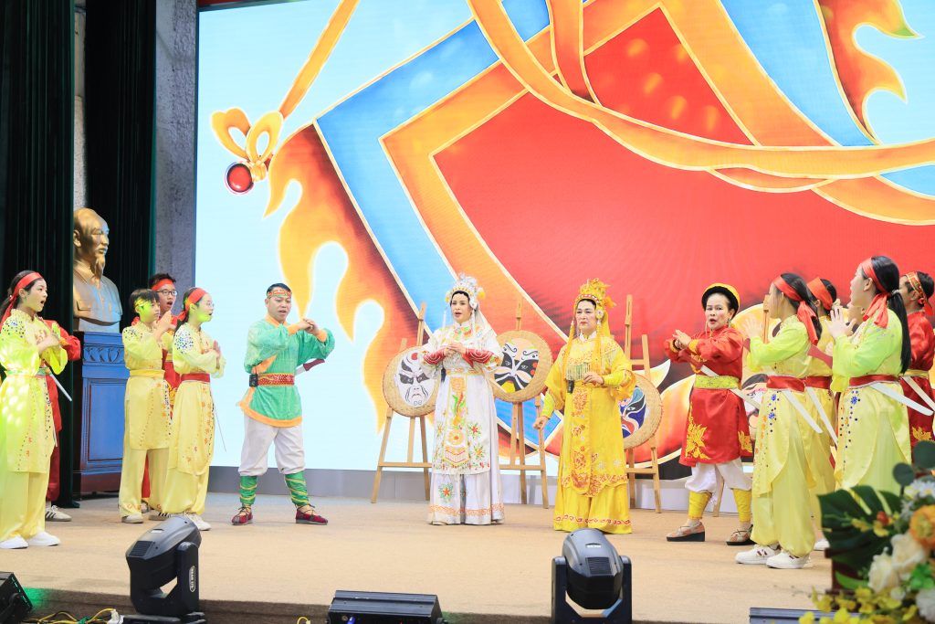 cuoc-thi-huong-dan-vien-thu-lam (3)