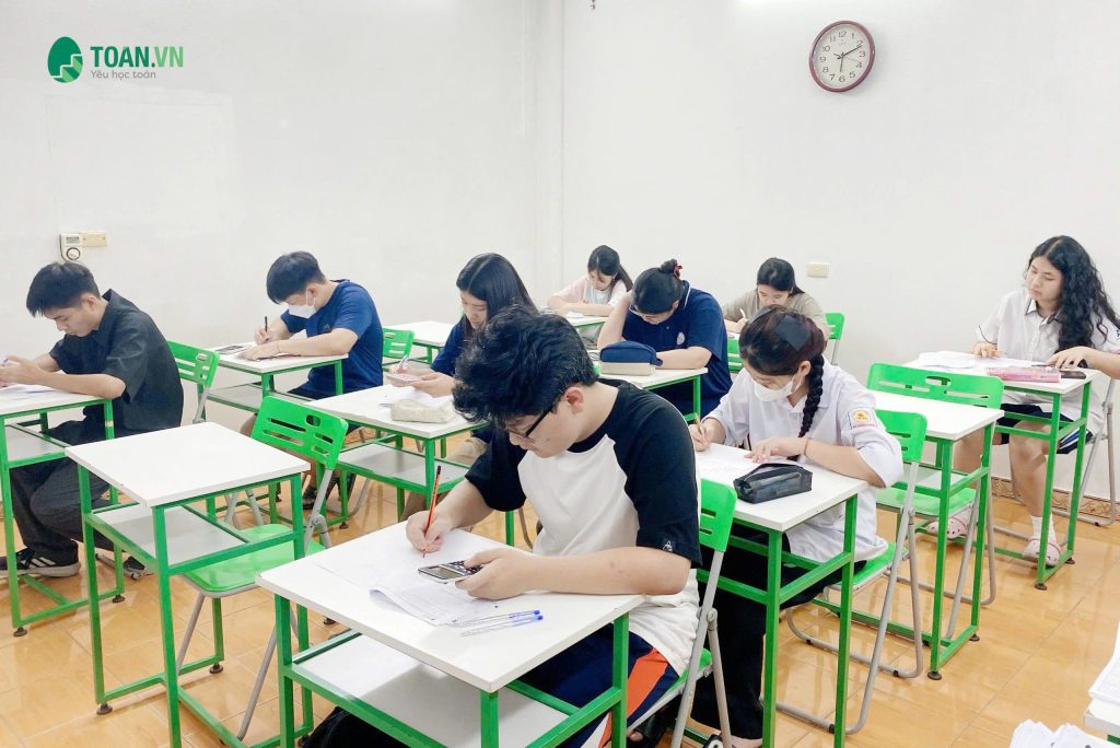 hoc-toan-tai-xuan-dinh